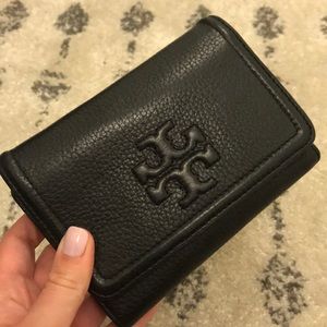 Tory Burch Thea Wallet Medium Flap in Black